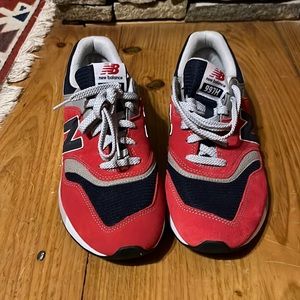 New balance 997H sneakers Mens 9.5 Pristine!